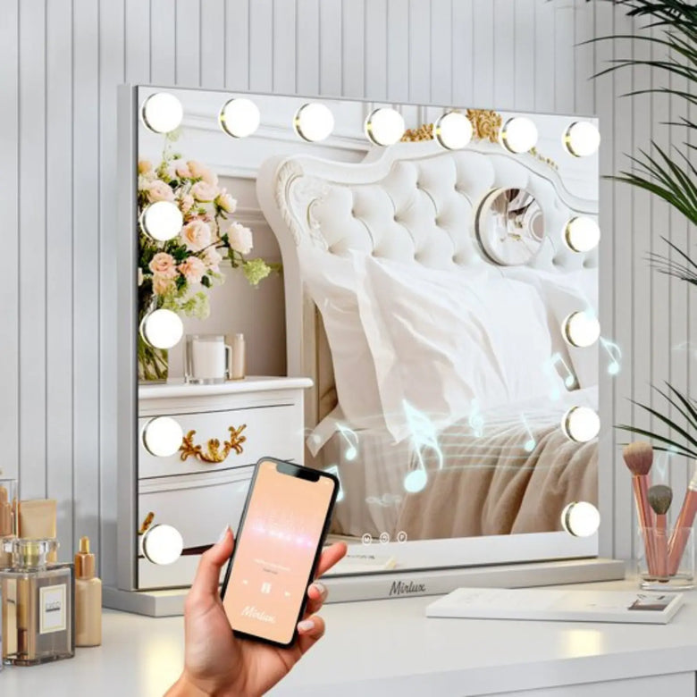 Hollywoodspiegel met lampen rondom het frame