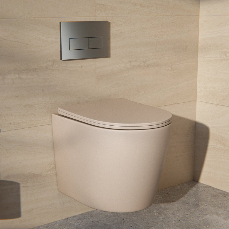 Hangtoilet met bedieningspaneel aan de wand